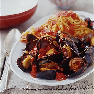 Fast & Easy Recipe For Mussels With Linguine In Roasted Red Pepper Sauce